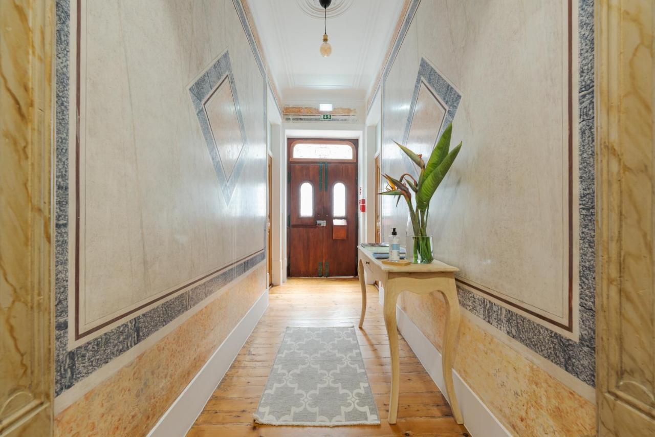 Almada Villa Exterior photo